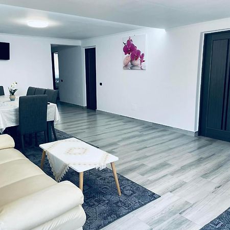 Casa Daya Aparthotel Statjunea Borsa Bagian luar foto